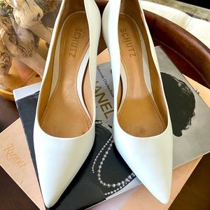 Schutz White Leather Pumps